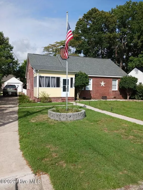 111 Jean CIR, Jacksonville, NC 28540