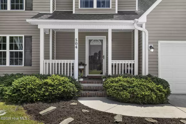 504 Sassy CT, Richlands, NC 28574