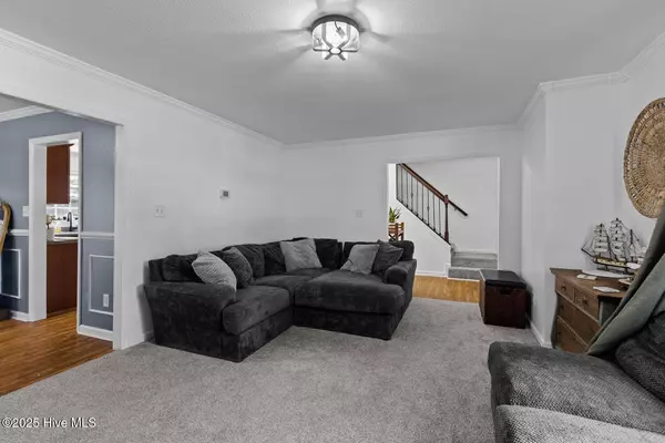 504 Sassy CT, Richlands, NC 28574