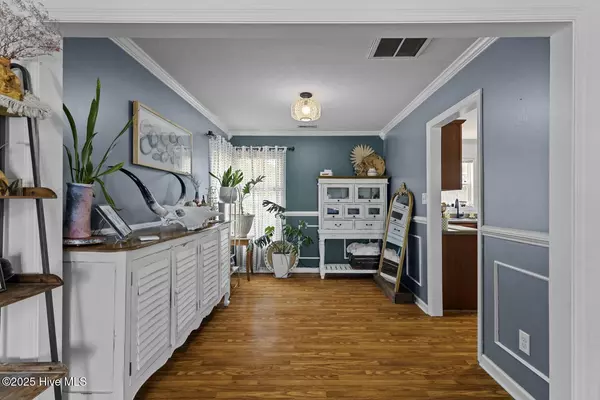 504 Sassy CT, Richlands, NC 28574