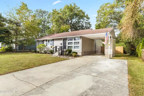 611 Jarman ST, Jacksonville, NC 28540