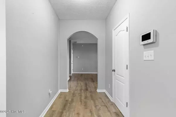 943 Dynamo LN, Jacksonville, NC 28546