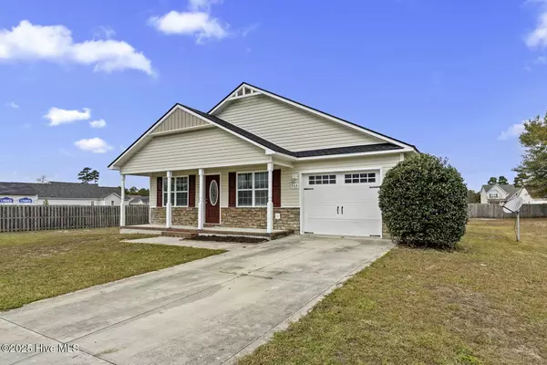 503 Hester CT, Richlands, NC 28574