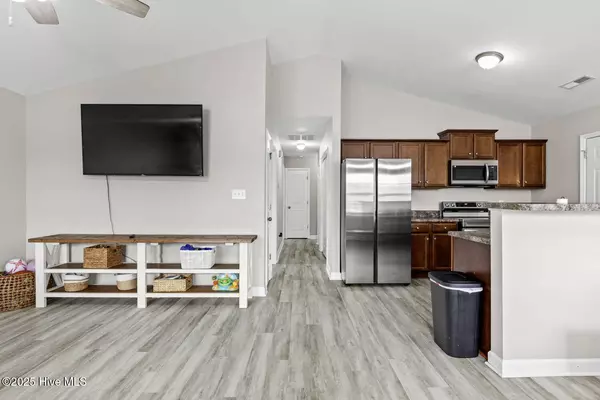 503 Hester CT, Richlands, NC 28574