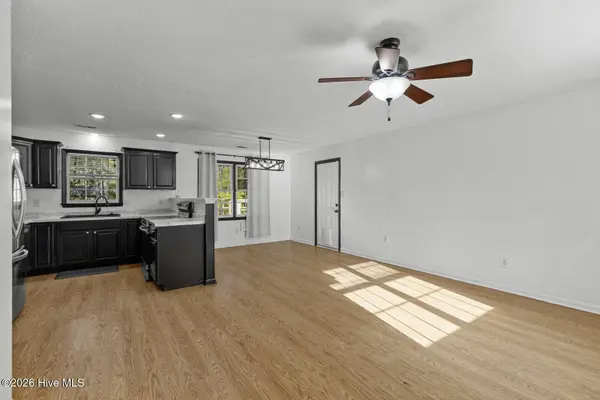 429 Kenwood DR, Jacksonville, NC 28540