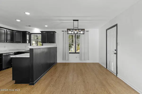 429 Kenwood DR, Jacksonville, NC 28540