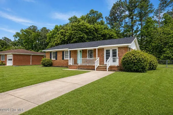 12 Berkshire DR, Jacksonville, NC 28546