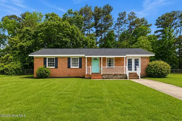 12 Berkshire DR, Jacksonville, NC 28546