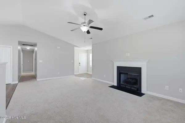 111 Woodbury Farm DR, Jacksonville, NC 28540