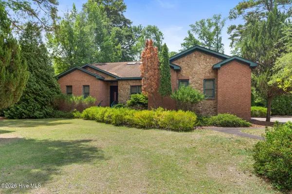 146 Lismore DR, Winterville, NC 28590