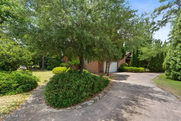 146 Lismore DR, Winterville, NC 28590