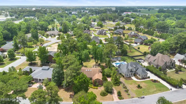 146 Lismore DR, Winterville, NC 28590