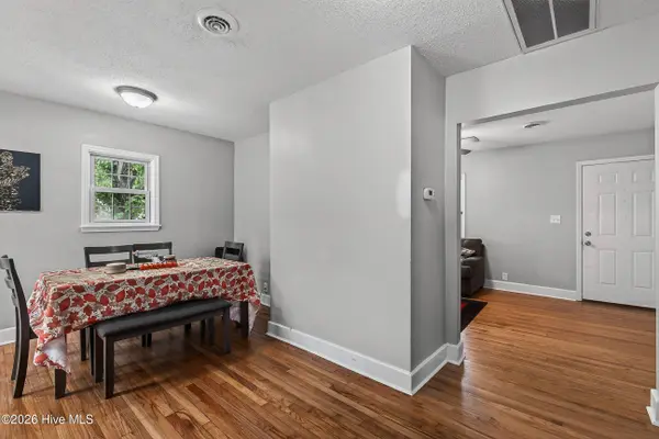403 Sherwood RD, Jacksonville, NC 28540