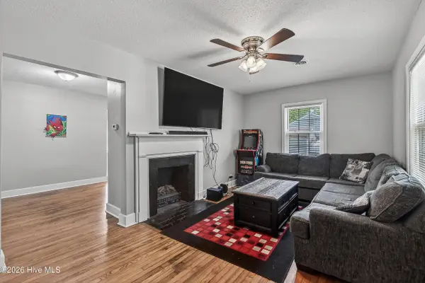 403 Sherwood RD, Jacksonville, NC 28540