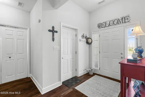 221 Palomino LN, Swansboro, NC 28584