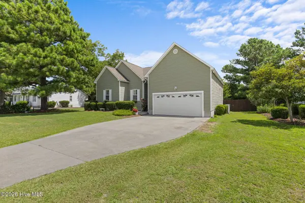 221 Palomino LN, Swansboro, NC 28584