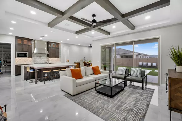 Queen Creek, AZ 85142-0373,18921 E Aubrey Glen Rd