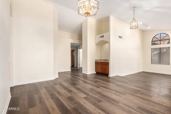 1517 W Islandia Drive, Gilbert, AZ 85233