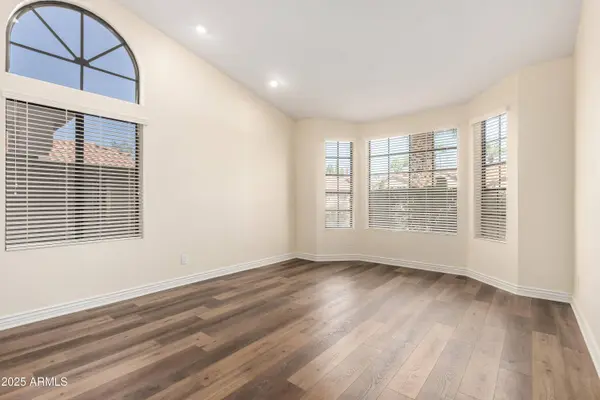 1517 W Islandia Drive, Gilbert, AZ 85233