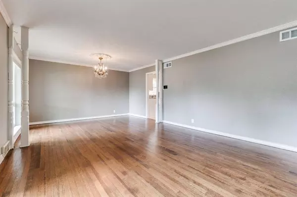 6317 E Lovers Lane, Dallas, TX 75214