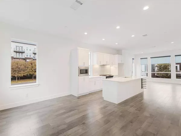 1771 McCoy Street #305, Dallas, TX 75204