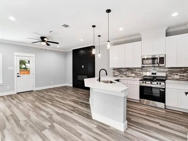 6221 Post Oak Terrace, Fort Worth, TX 76112