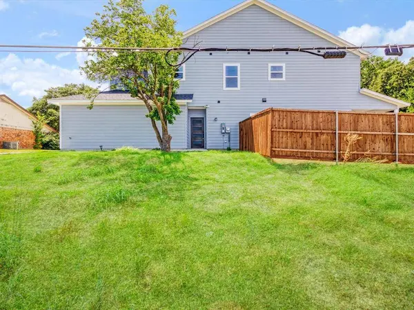 6223 Post Oak Terrace, Fort Worth, TX 76112