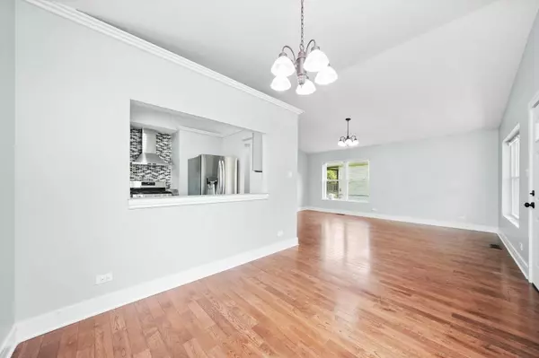 6505 S Wood ST, Chicago, IL 60636