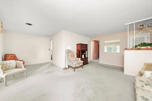 5504 Oakdale DR, Oak Lawn, IL 60453