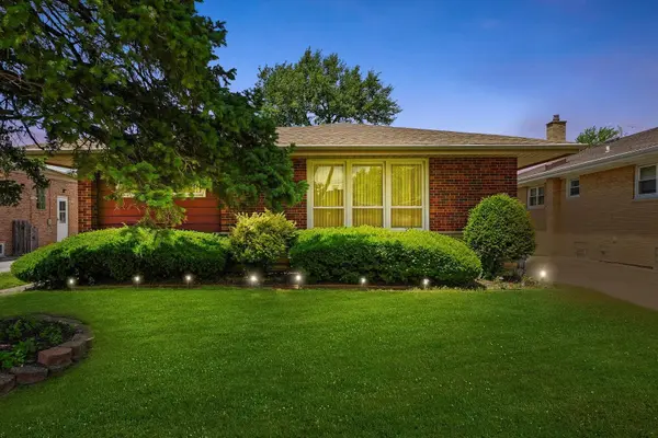 5504 Oakdale DR, Oak Lawn, IL 60453