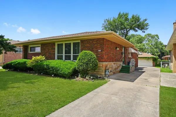 5504 Oakdale DR, Oak Lawn, IL 60453