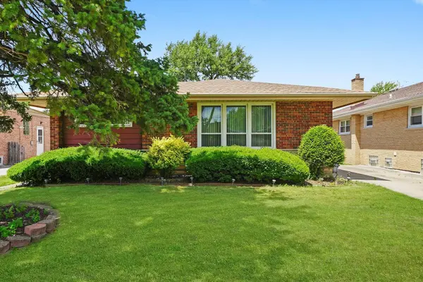 5504 Oakdale DR, Oak Lawn, IL 60453