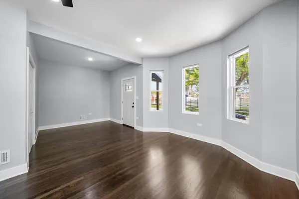 7414 S Aberdeen ST, Chicago, IL 60621