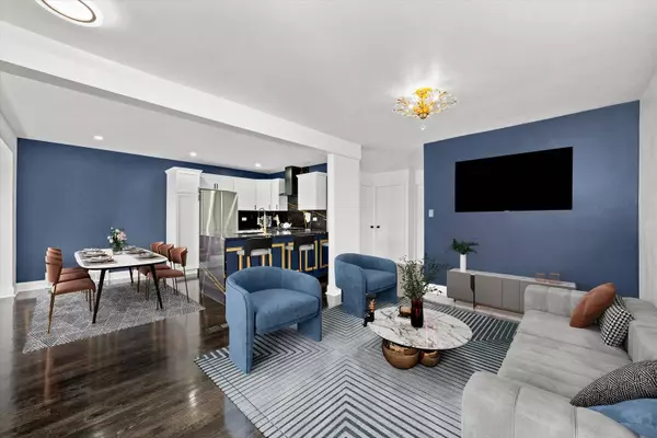 8637 S Honore ST, Chicago, IL 60620