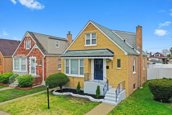 8637 S Honore ST, Chicago, IL 60620