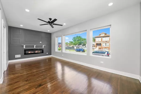 7310 S OAKLEY AVE, Chicago, IL 60636