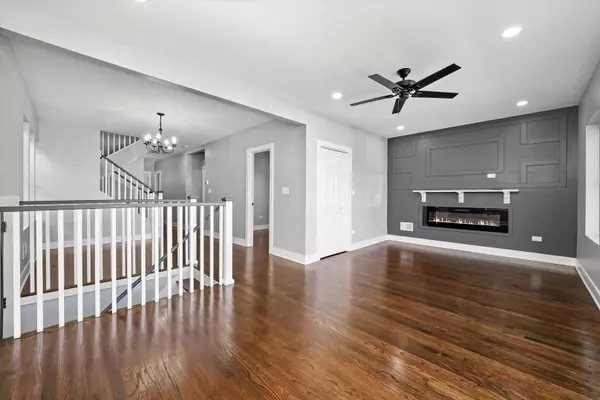 7310 S OAKLEY AVE, Chicago, IL 60636