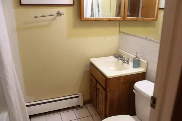 605 N wolf RD #C12, Hillside, IL 60162