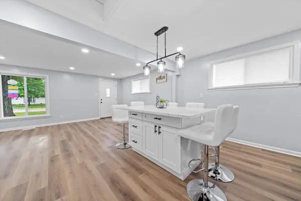 4608 W 90th PL, Hometown, IL 60456