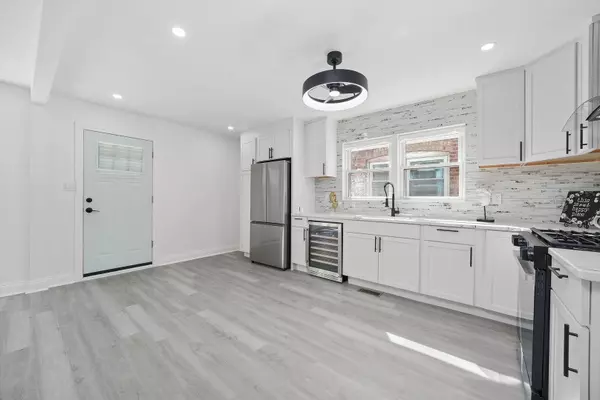 7120 S Lawndale AVE, Chicago, IL 60629