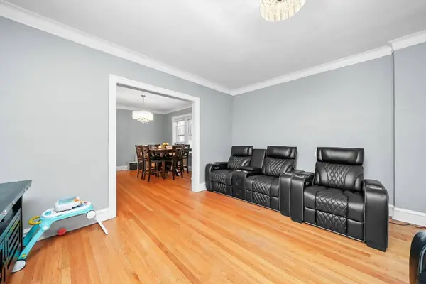 5108 W Wrightwood AVE, Chicago, IL 60639