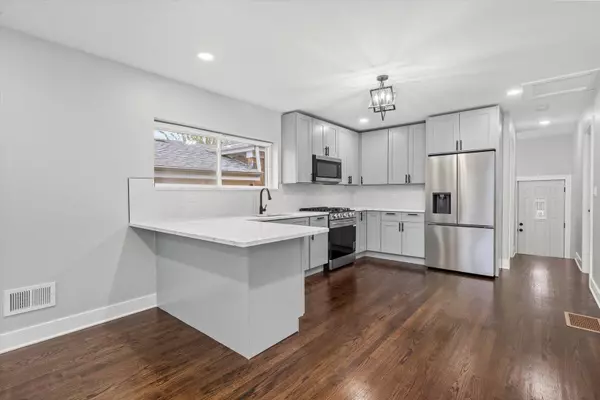 10129 S Indiana AVE, Chicago, IL 60628