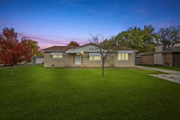 8521 S 83rd AVE, Hickory Hills, IL 60457