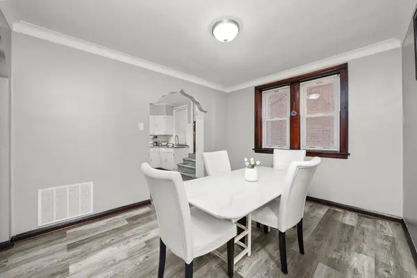 4928 W Altgeld ST, Chicago, IL 60639