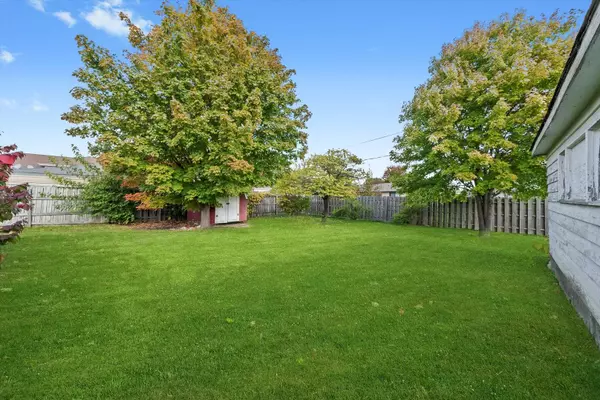 8521 S 83rd AVE, Hickory Hills, IL 60457