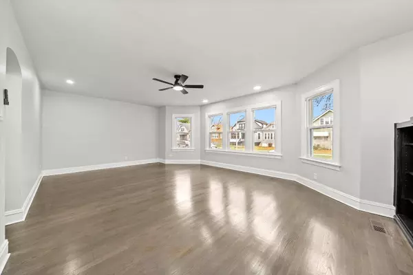 11009 S Normal AVE, Chicago, IL 60628