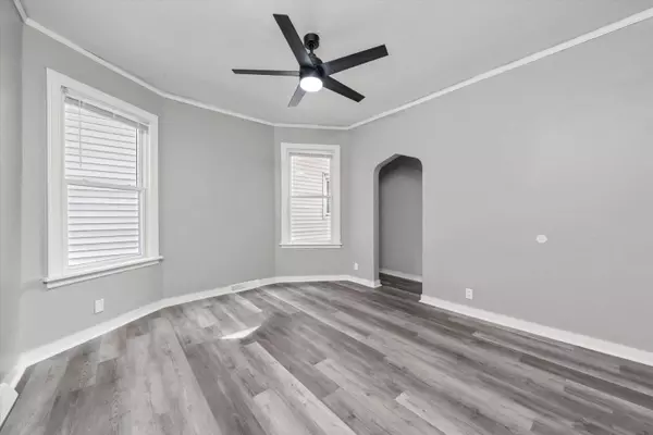 27 E 117th PL, Chicago, IL 60628