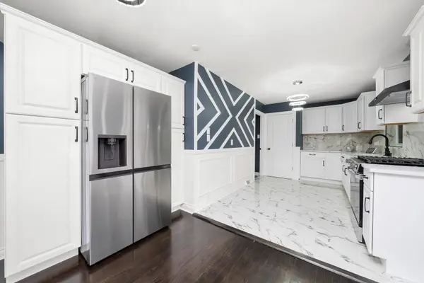 3542 W 77th ST, Chicago, IL 60652