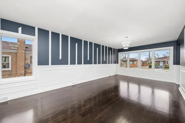 3542 W 77th ST, Chicago, IL 60652