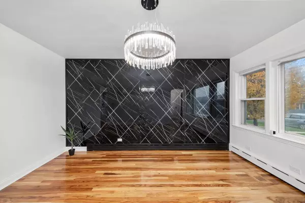 6849 S Keeler AVE, Chicago, IL 60629